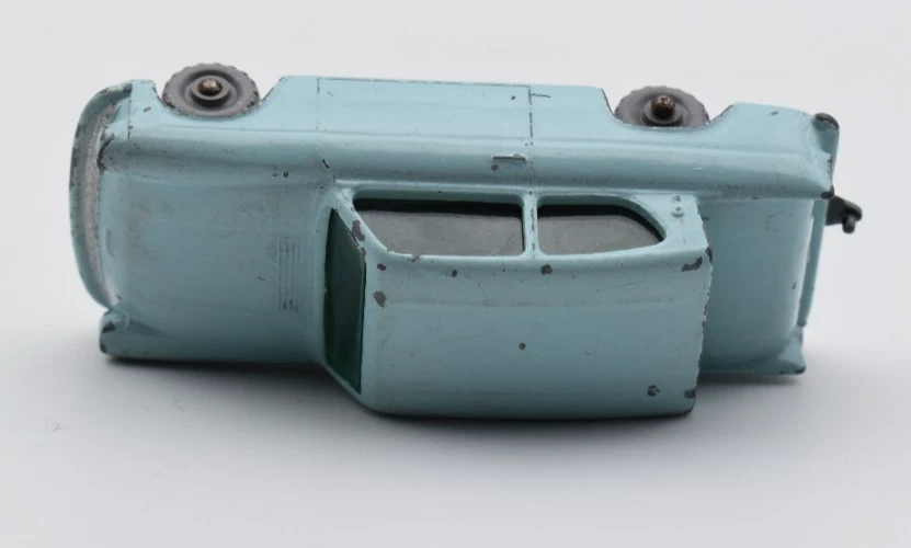 Matchbox Regular Wheels 1-75 #7 Ford Anglia ruote in plastica grigia Lesney... - Immagine 3 di 4