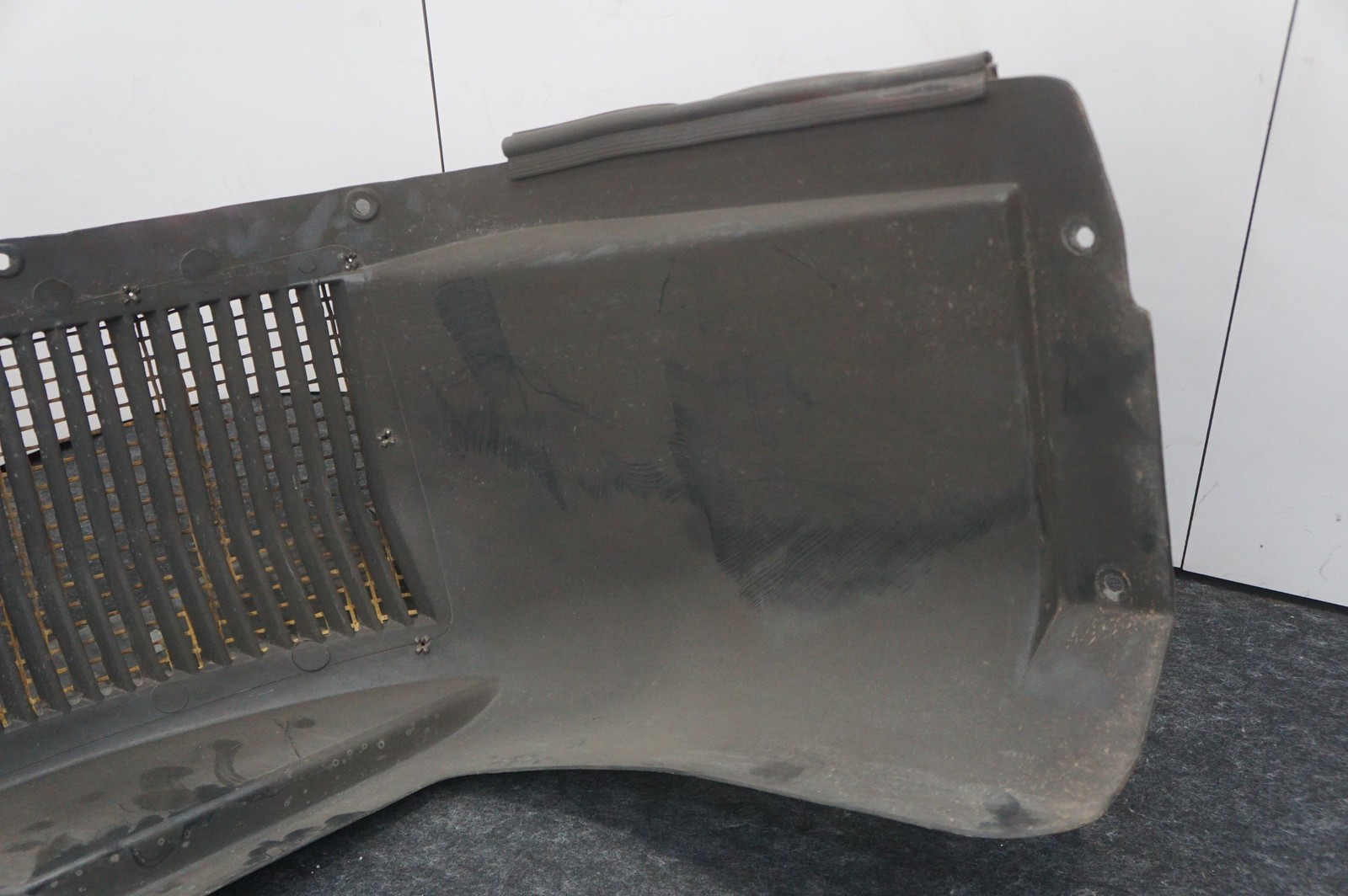 Rear Right Inner Fender Wheel House Liner OEM 65060000 Ferrari 360 Modena 2001