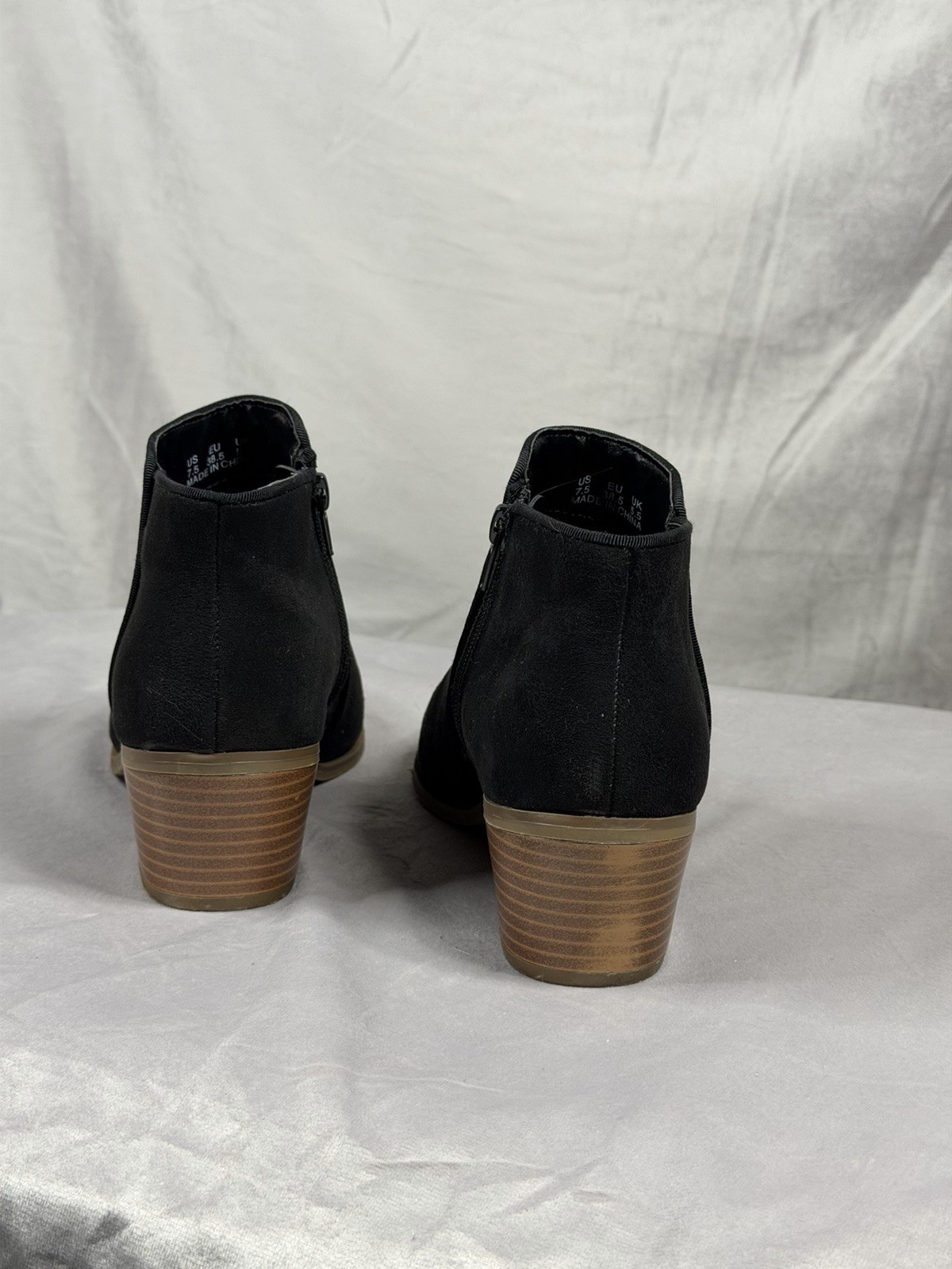 Amazon Essentials Black Suede Side Zip Ankle Boot… - image 4