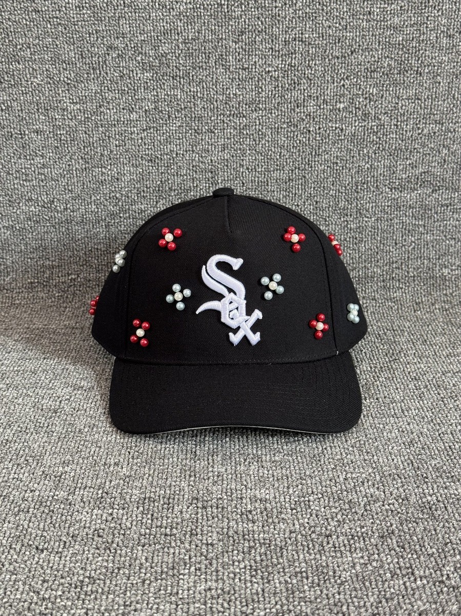 Mitchell & Ness White Sox Beaded Snapback Black Curved Brim Hat