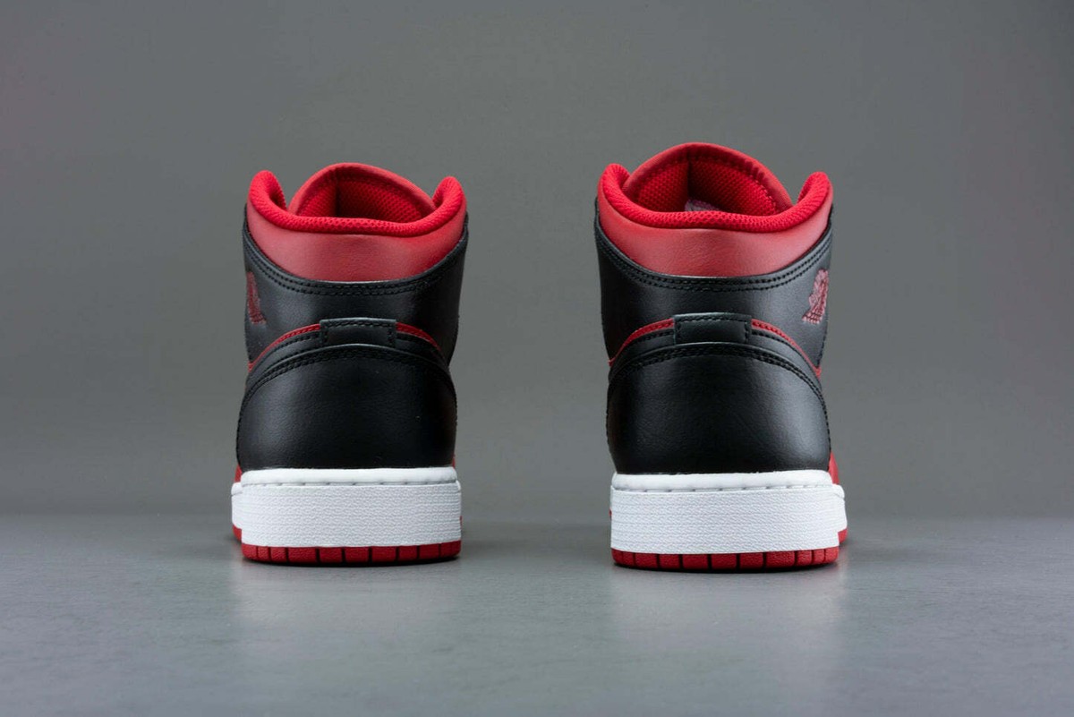 Air Jordan 1 Mid GS Shoes Reverse Bred Black Red Sneakers 554725 660 - SIZE 5Y Nike Air Jordan 1 Mid GS  main image 4