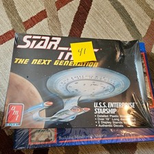AMT Ertl Star Trek The Next Generation USS Enterprise Plastic Model Kit Sealed