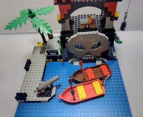 LEGO System Pirates Skull Island 6279 In 1995 Used Retired Japan