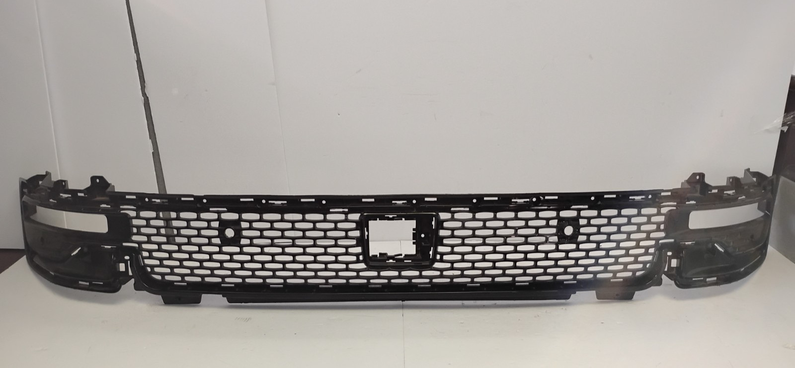 2022-2025 Jeep Wagoneer Front Bumper Lower Grille Gloss Black OEM 6UG28TRMAB
