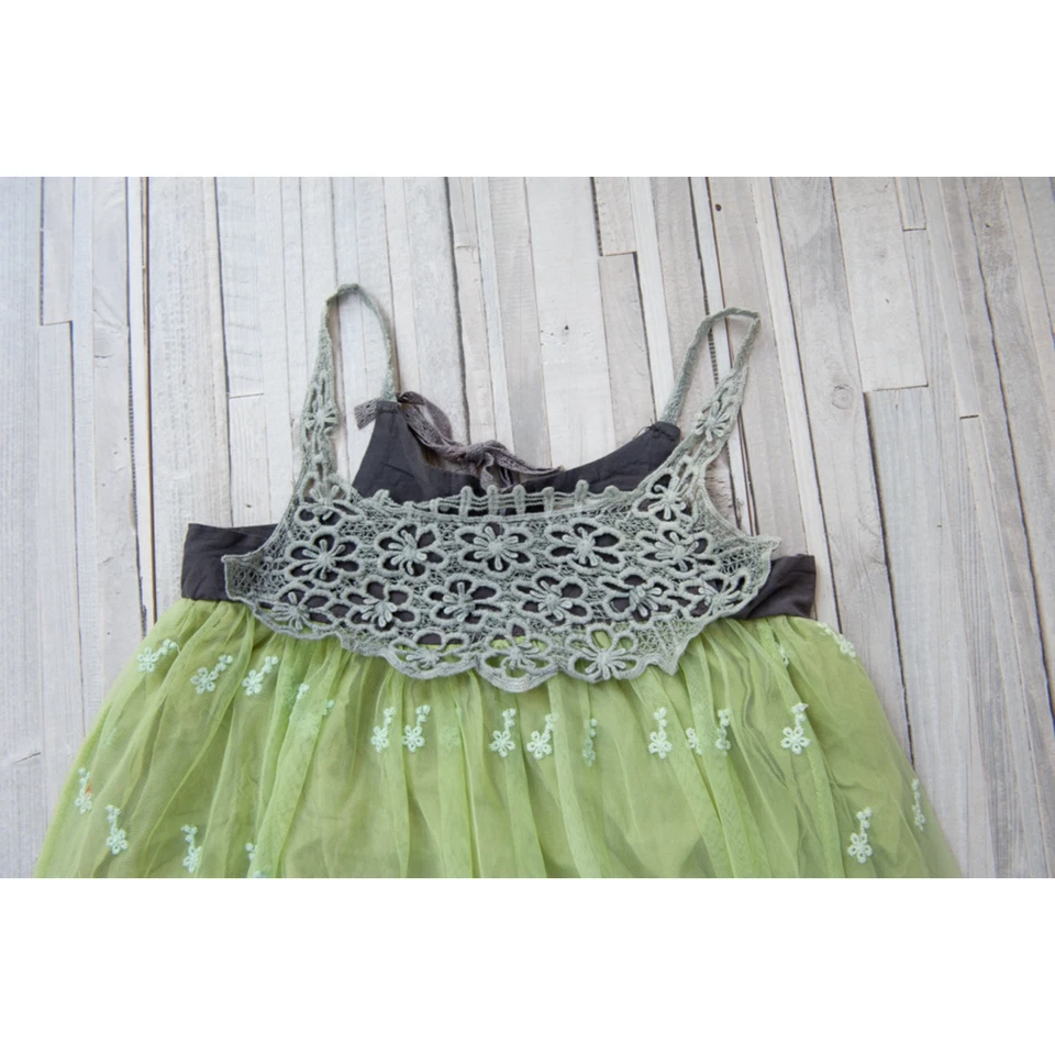 Precioso vestido de playa de encaje The Queen Jane talla 110 (US 5) Play Foto 2 de 4