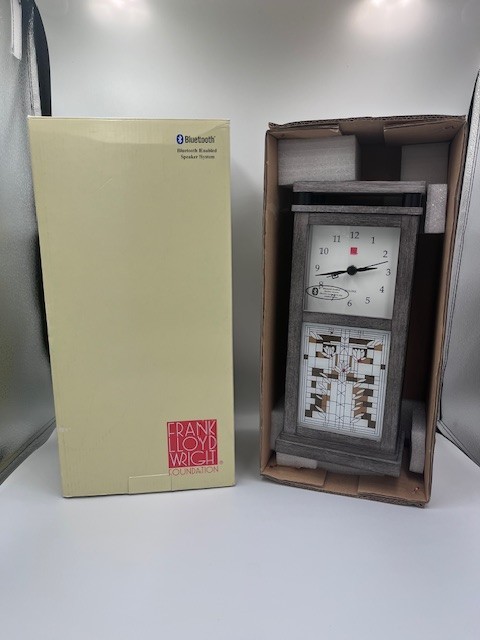 Frank Lloyd Wright Bulova B4835 Waterlilies Clock New in Box