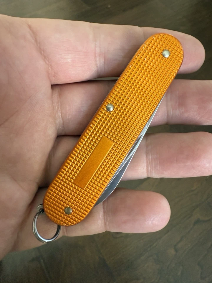 上好- Victorinox Cadet Alox 橙色 — 第 4/4 张图片