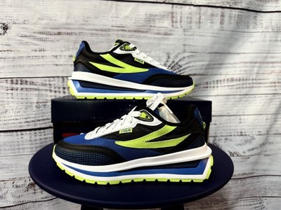 Fila Renno Boys Size 3.5. Youth Sneakers. 3RM01997-405