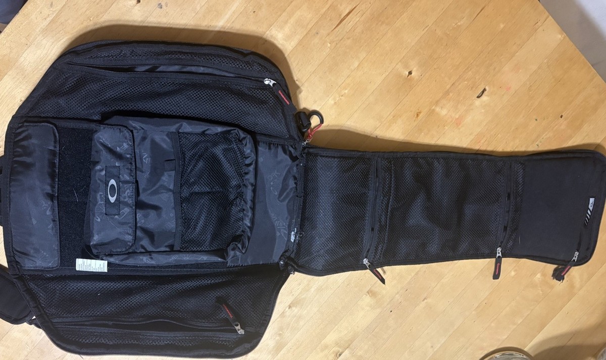 Oakley Extractor Sling Pack Backpack Black, Universal Fit, Y2K 