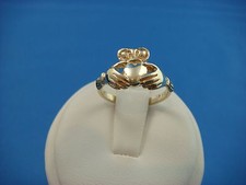LADIES IRISH CLADDAGH RING-BAND SOLID BACK 10K YELLOW GOLD 3.3 GRAMS SIZE 5.75