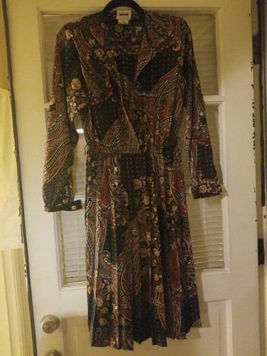 Vintage Leslie Fay 8P 8 Petite Paisley 