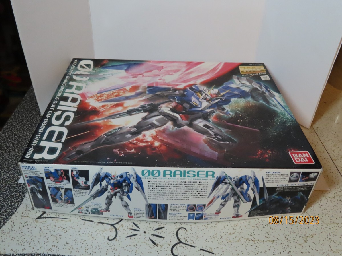 Gundam 00 - 1/100 Celestial Being Mobile Suit GN-0000+GNR-010