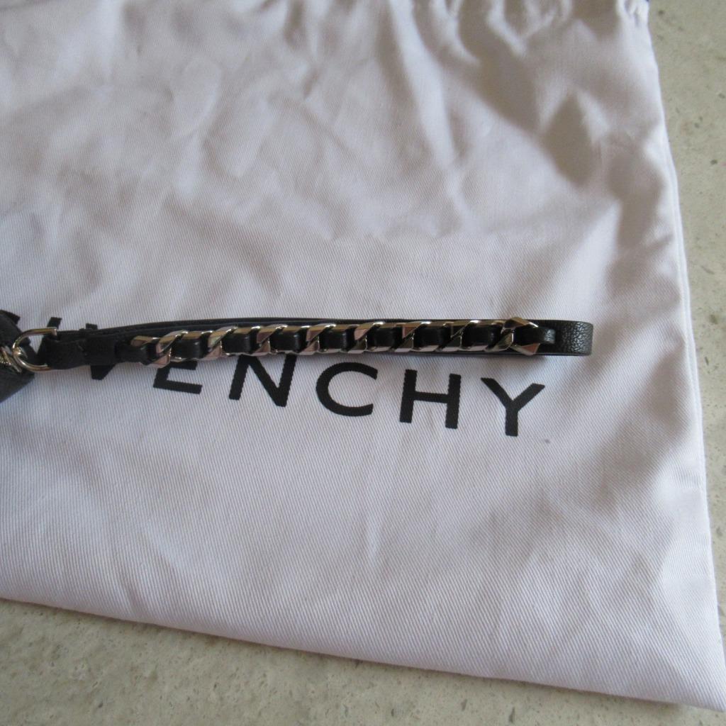 ぱんじー様 専用 Givenchy Black Pandora Pouch Wristlet Bag Goat Leather