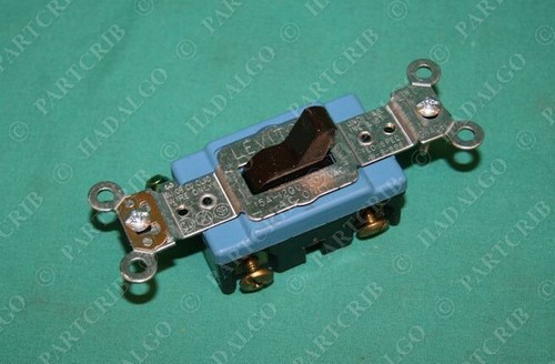 Leviton, 1201-2, Brown Industrial Grade Toggle Switch 15A 120/277V AC/DC NEW - Picture 3 of 4