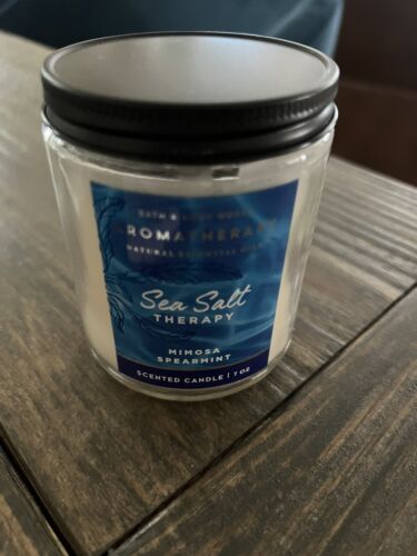 Bath And Body Works Sea Salt Therapy 7oz Candle