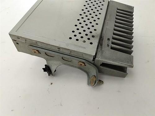 LEXUS IS300 SEDAN Stereo Radio Amplifier Unit 2001 2002 2003 2004 2005 - Picture 2 of 8