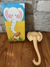 Avon White Scrubbo The Elephant Bath Brush Trunk Handle New In Box vintage