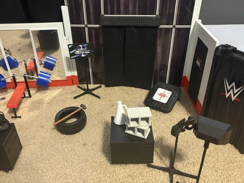 Juego WWE Backstage Brawl y juego WWE Performance Center Foto 3 de 4