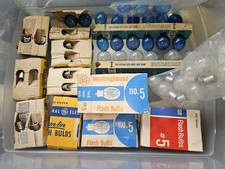 93 flash bulbs vintage lot