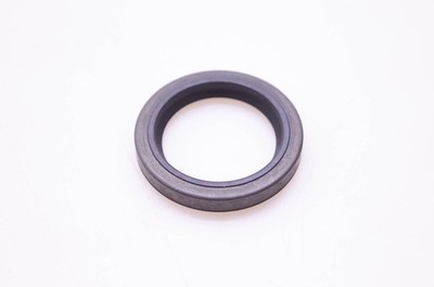 New OEM Briggs & Stratton 391086S Oil Seal NOS
