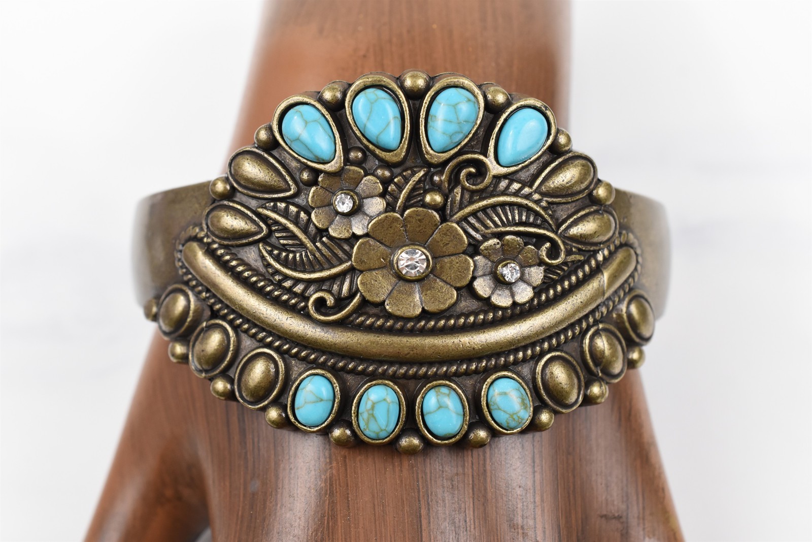 Handmade Studio Silver Tone Hinged Bangle Bracele… - image 1