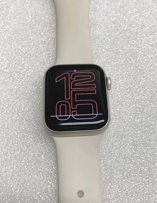 Apple Watch SE 3 40mm GPS Starlight Aluminum Case w Sport Band S/M Unlocked