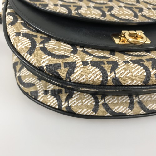 Salvatore Ferragamo Gancini Shoulder bag - 第 4/18 張圖片
