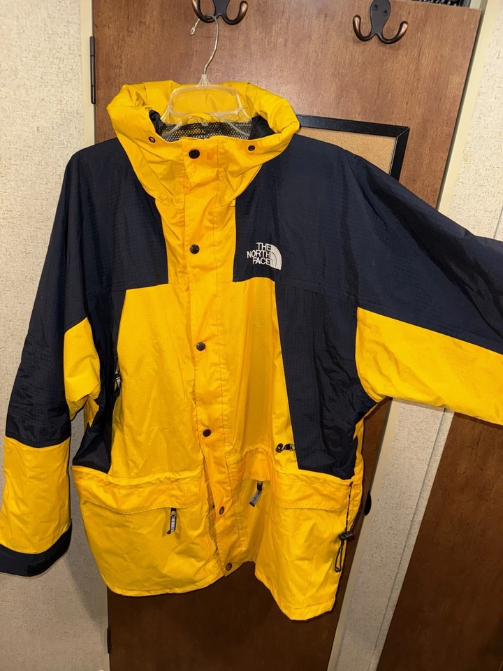 Parka The North Face Gore Tex Vintage Para Mujer Y2K Amarilla Negra 2XL XXL Grunge Foto 3 de 4