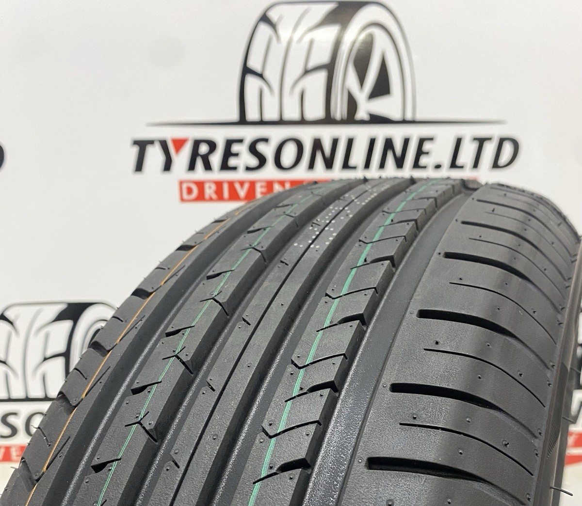 shun195／65R15 shun195／65R15 ZX - Classic Tire | Michelin USA