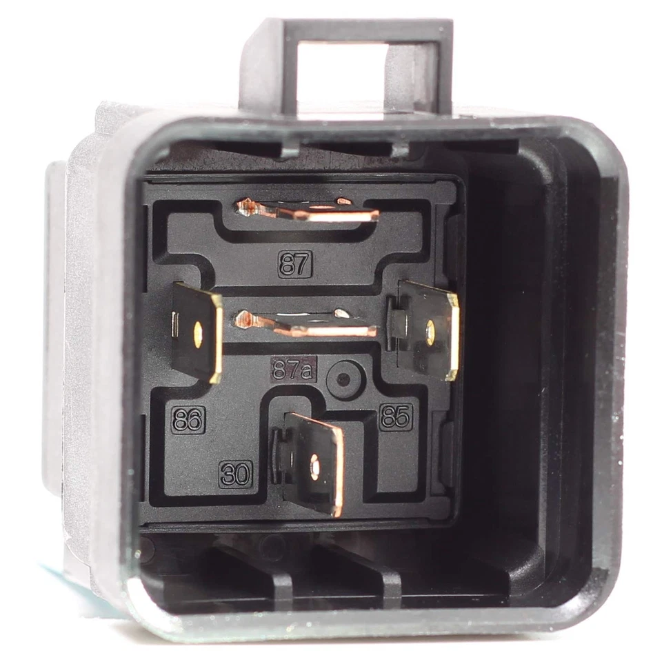Fastronix 50/30 Amp Weatherproof Automotive Relay and Socket Kit - Image 3 of 4