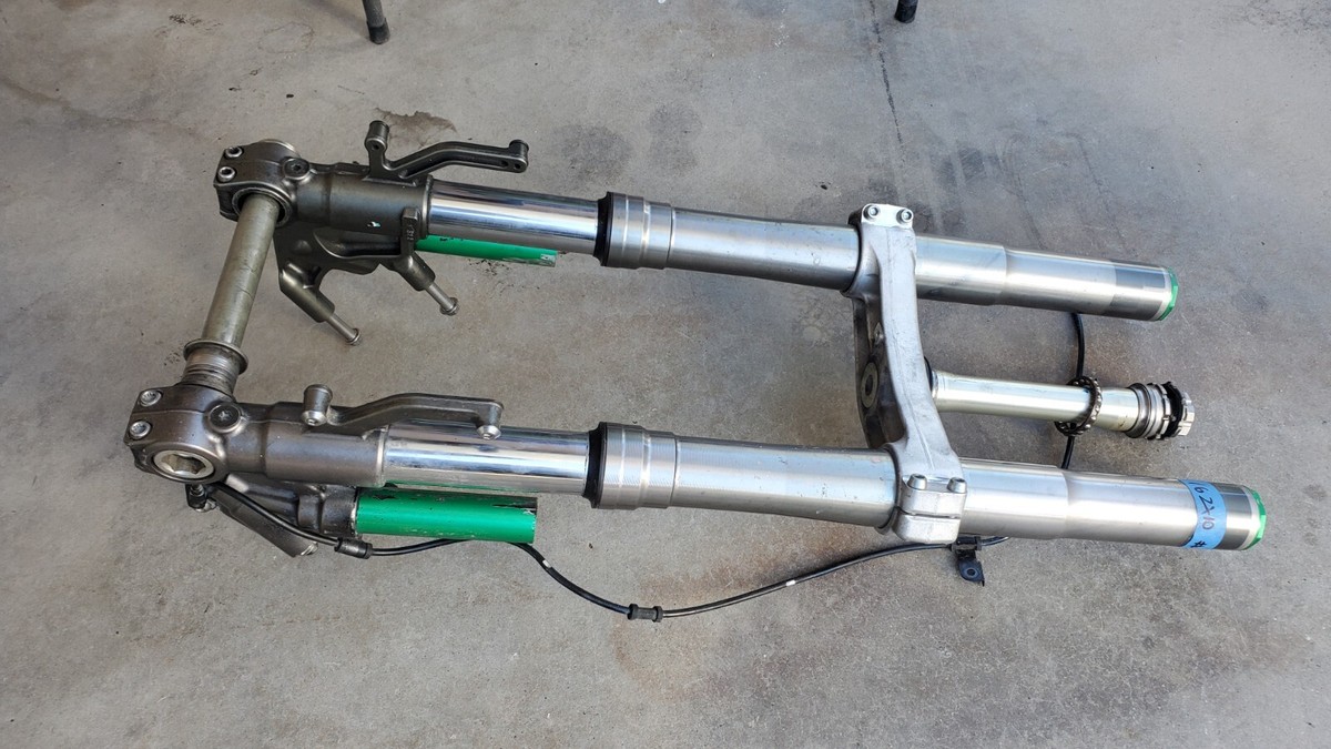 16-18 KAWASAKI NINJA ZX10R STRAIGHT FRONT FORKS SHOCK SUSPENSION
