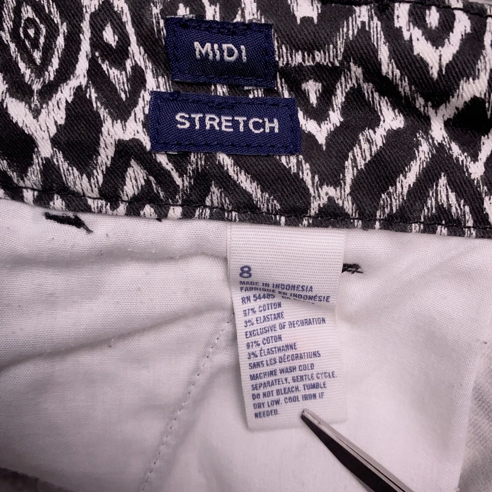 Pantalón corto American Eagle midi elástico para mujer 8 negro Foto 4 de 4