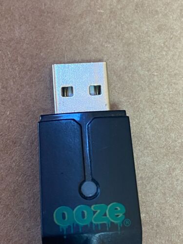 Ooze USB Charger Black USB Input DC 5V Charger TESTED WORKS - Picture 3 of 6
