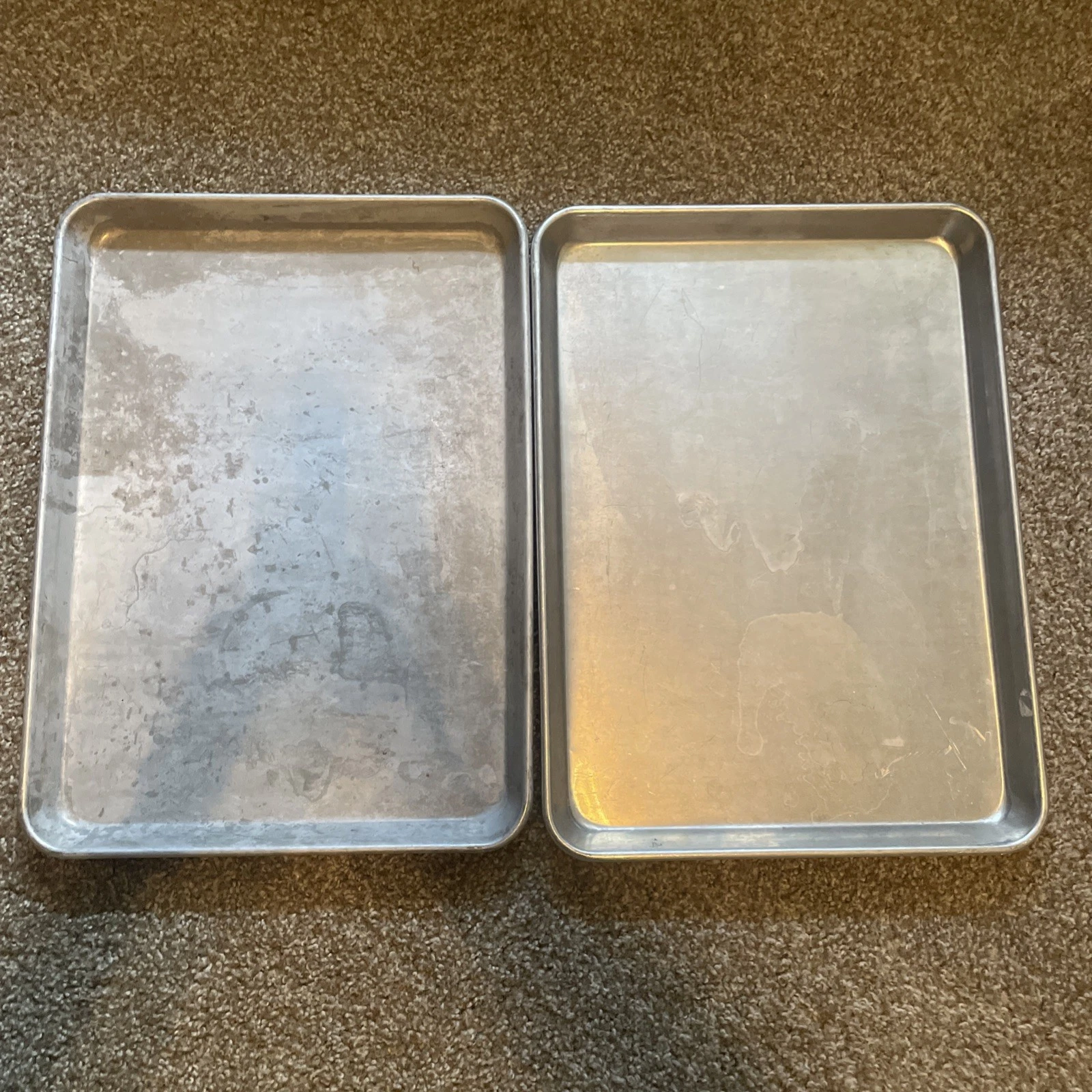 Lot of 12 Used Commercial Half Size Aluminum Baking Sheet Pan 13x18 Food Service
Opens in a new wind