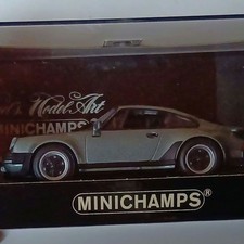 MINICHAMPS Porsche 911 Turbo 1977