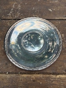 REED & BARTON 10.5" Pattern #1209 Silverplate Sandwich Plate Vintage