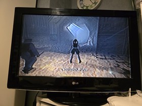 Sega Dreamcast Console + Games Bundle Lot (boots up, plays games, fault with AV)