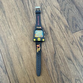 NINTENDO DONKEY KONG GAME WATCH 1994 NELSONIC - Working Wristwatch & New Battery
