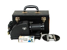 Vintage Argus Made in USA slide projector in original case