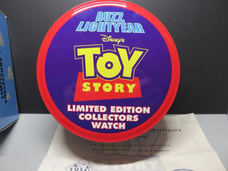 Reloj Fósil Disney Buzz Lightyear Edición Limitada Coleccionistas Nuevo en Lata Foto 4 de 4