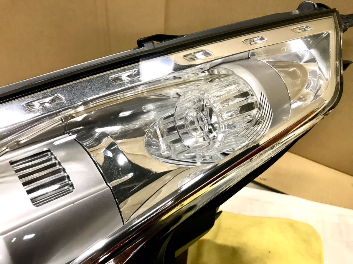 Nissan Fairlady Z Z34 Headlight HID left and right set KOITO 100