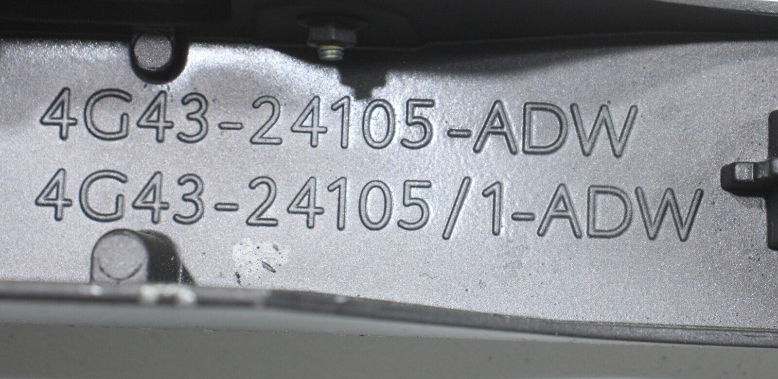07-10 ASTON MARTIN V8 VANTAGE LEFT SIDE INTERIOR DOOR PANEL ARMREST COVER OEM