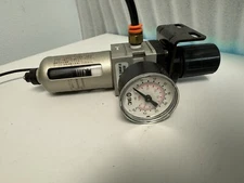 SMC NAW2000-N01D-C Filter Regulator; 1/8NPT; 0.05-0.85MPa with 160 PSI Gauge