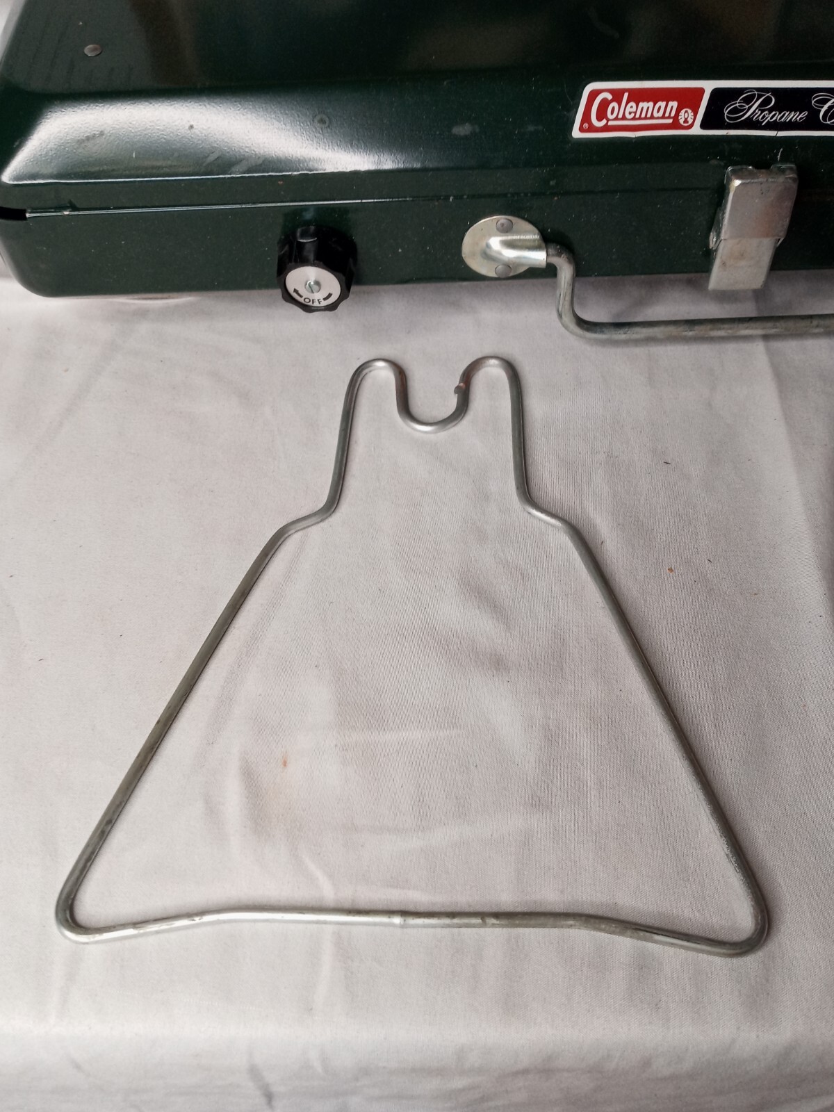 VINTAGE COLEMAN 2 BURNER CAMP STOVE & ORIGINAL BOX & REGULATOR MODEL 5400A700 eBay