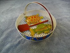 Vintage Ohio Art?? Children's Tin Toy Sand Sifter With Sand Molds & Shovel