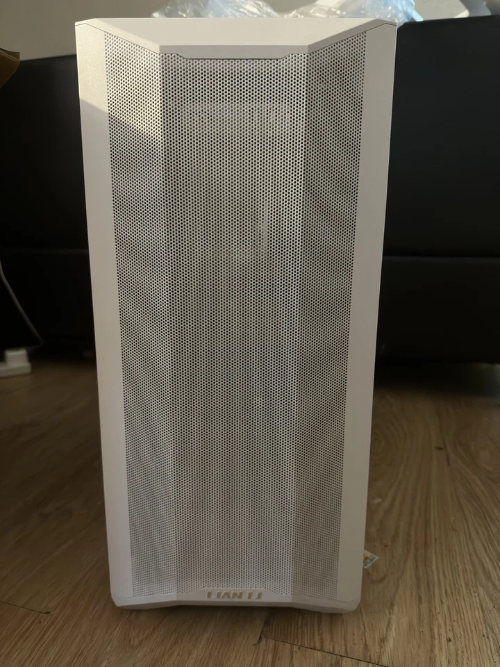 Lian Li Lancool II mesh C RGB Snow Mid Tower Case - White - Image 2 of 4