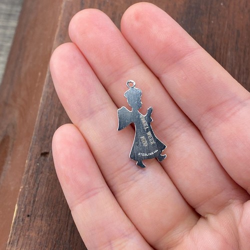 Vintage 925 Sterling Silver "Angel Week 1969" Praying Angel Pendant Charm - Picture 2 of 3