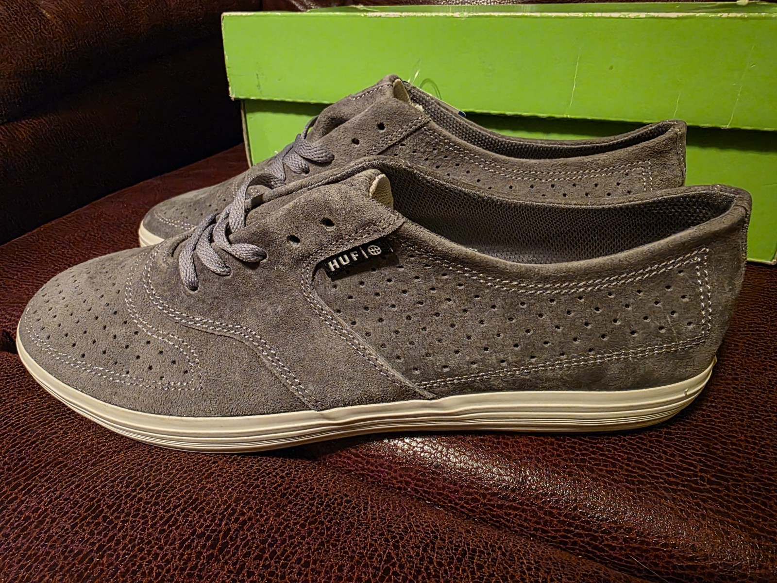 Huf Liberty Men's Size 9.5 US GBW Grey/Bone White BMX Skate 