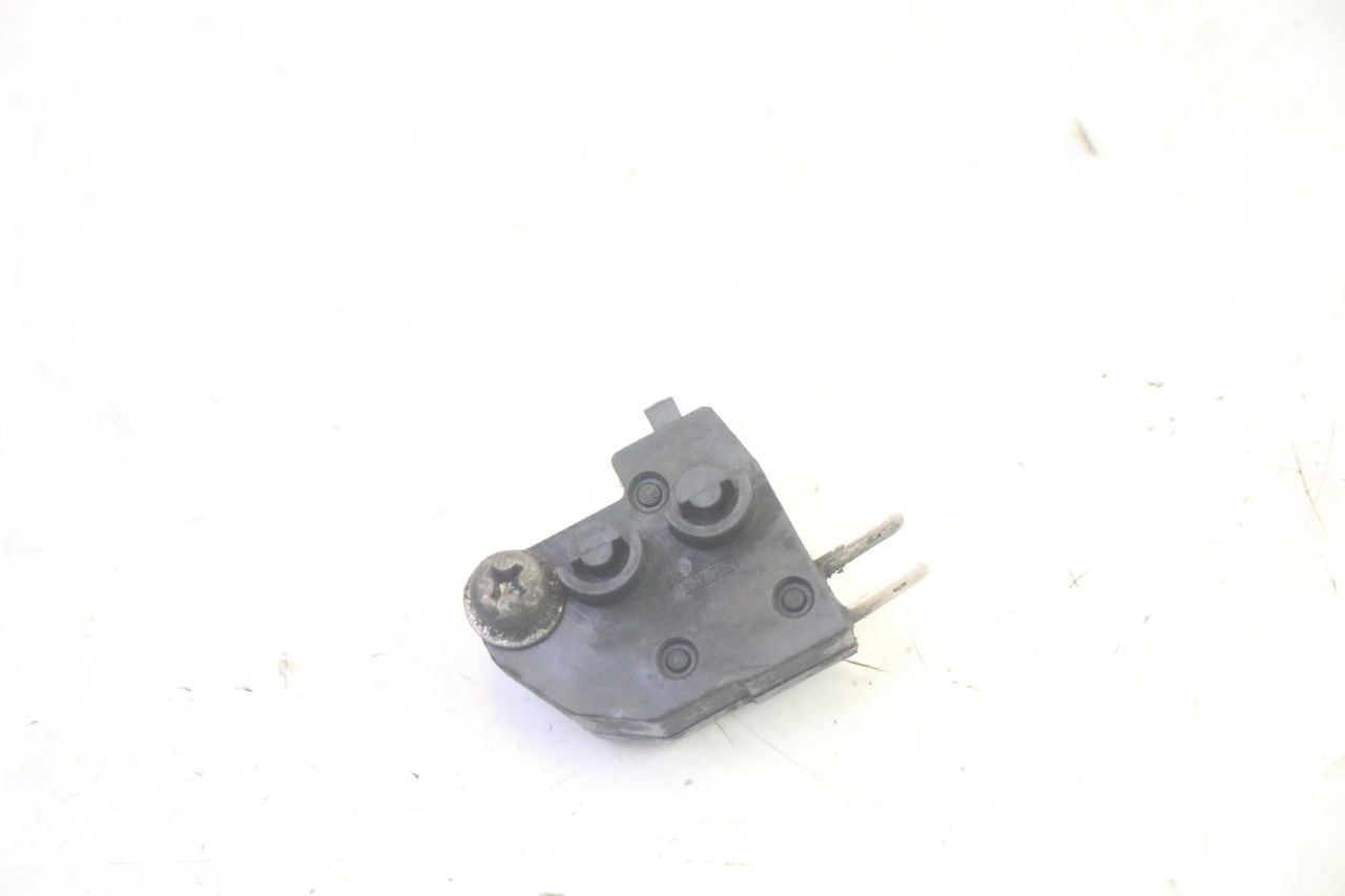 LUZ FRENO INTERRUPTOR DERECHA - SUZUKI BURGMAN EXECUTIVE ABS 650 (2006 - 2012)