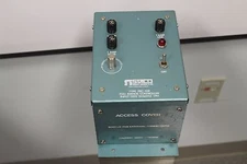 Staco Type FRC10R Full Range Controller 120V Input 1 Phase Blue